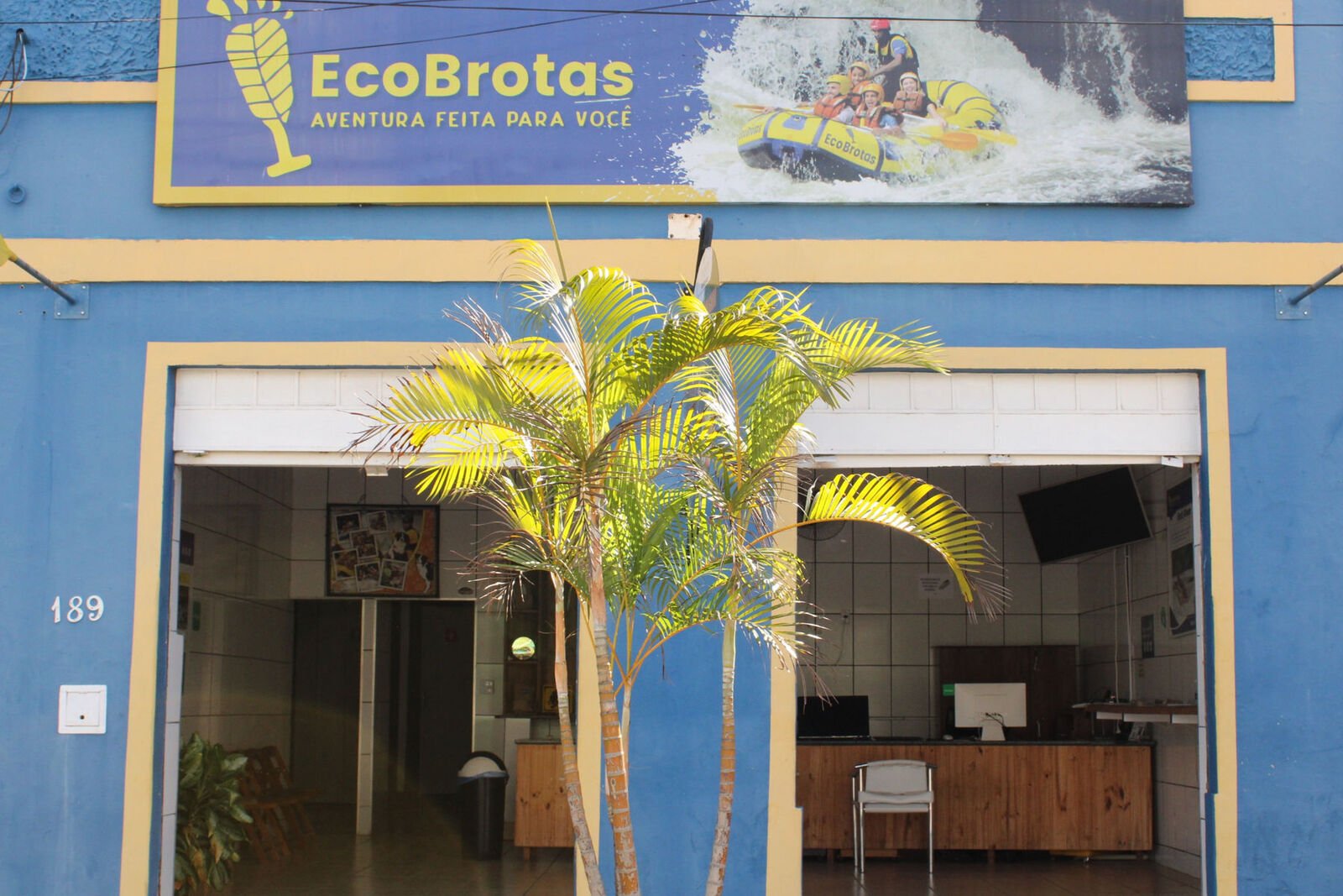 Fachada da agência EcoBrotas no Centro de Brotas